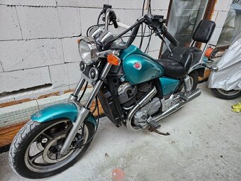 Predám Honda VT 1100 Shadow - 2