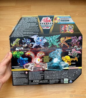 NOVÉ Spin Master Bakugan 22380 Evolution - 2