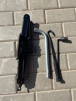 Zdvihák na VW group - 2