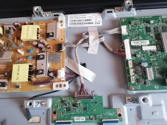 TV Philips 43PFS5823/12 - predám zdrojovú dosku. - 2