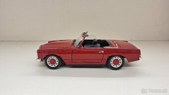 1:18 MERCEDES-BENZ PAGODA 280 SL CABRIO - 2