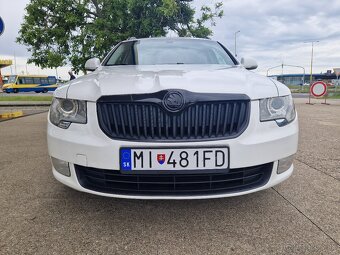 Škoda Superb Combi 2.0 TDI CR 140k Elegance DSG - 2