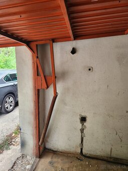 Garážová brána výklopná. - 2
