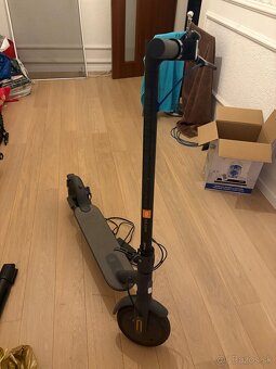 elektrická kolobežka xiaomi mi electric scooter 3 - 2