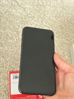Apple iPhone 11 64GB black - 2