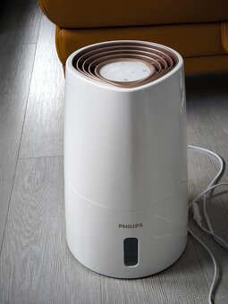 Zvlhčovač vzduchu PHILIPS HU3916/10 s náhradným filtrom - 2