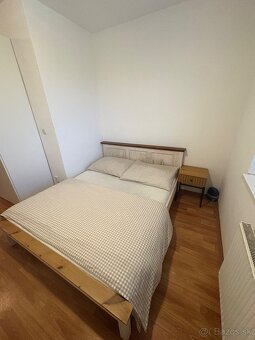 Drevená posteľ - 2