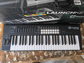 Novation Launchkey 49 MIDI Controller (Mk2) - 2