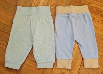 Veľ. 62 2ks Tepláčiky - 2