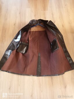 Starý koženkový kabát - 2