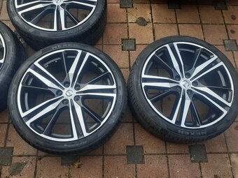 elektrony Volvo R20 letne 245/35 r20 - 2