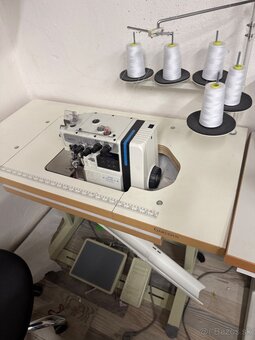 priemyselný overlock, minimálne používaný - 2