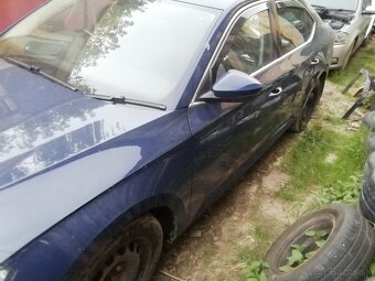 Rozpredám škoda superb 3 sedan engine 2,0 tdi 110 kw - 2