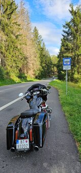 Harley Davidson ROAD GLIDE CVO 117 - 2