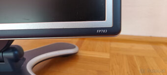 Predám monitor BenQ FP783 - 2