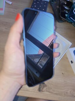 Apple iphone 13 - 2