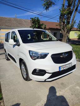 Opel Combo Life XL 1.2 7 miest biele - 2