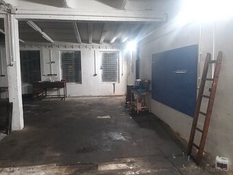 Prenajmem Velku Dielnu z rozlohou 180m2 , plus montazna jama - 2