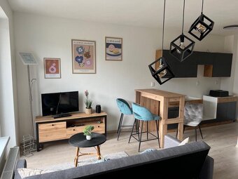 Na prenájom nový 1 izbový byt v Brezne,Kasárne,balkón,parkov - 2