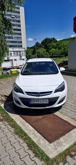 Opel Astra J 1.4 74kw - 2