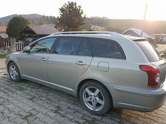 Toyota Avensis 2,2 D-Cat 130kW - 2