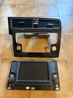 Predam display VW Golf 7 - 2