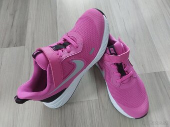 Nike 34 - 2