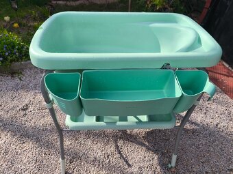 Detský prebaľovací pult s vaničkou Chicco - 2