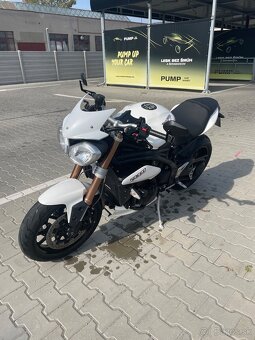 Triumph Speed Triple 1050 R.v 2011 - 2