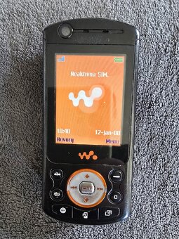 Sony Ericsson W900i - 2