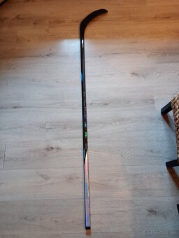 Predám hokejku Bauer Nexus Tracer SR grip - 2