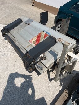 Hydraulické čelo - 2
