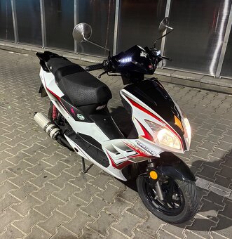 SKÚTER ADAMOTO 50ccm - 2