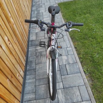 Predám dievčenský bicykel pre 7-10 ročné dievča - 2