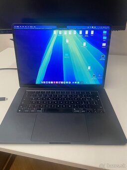 Macbook Air M2 15" - 8GB RAM 256GB - 2