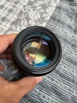 Canon EF 85 1.8 USM - 2