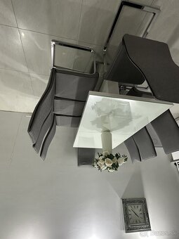 Stôl si stoličkami - 2