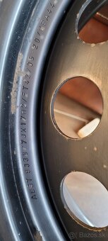 Zimné pneu. Na plech. diskoch 215/65 R17 - 2
