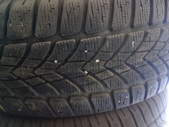 Ponúkam zimné pneu 235/60 R18 Dunlop - 2