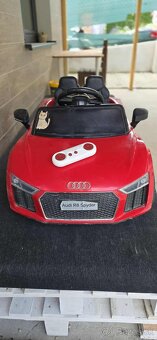 Detské autíčko Audi R8 Spyder - 2