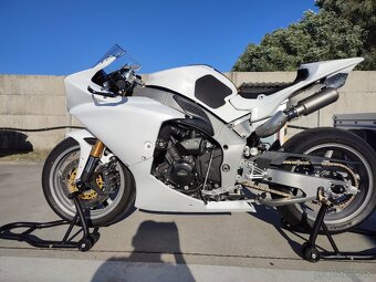 Yamaha YZF R1 2011 + druhá na diely - 2