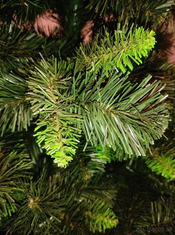 VIANOČNÝ STROMČEK - 2