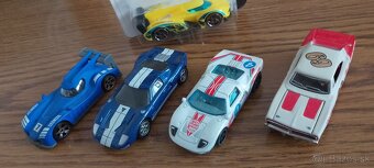 Modely áut a lietadla - 2