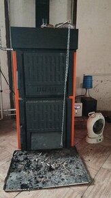 Liatinový kotol - 2