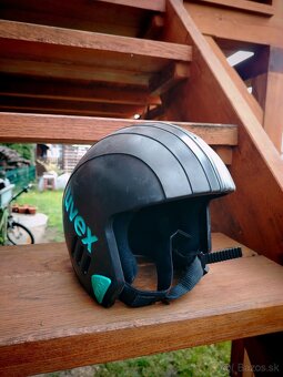 Lyžiarske palice + lyžiarska prilba - 2