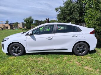 Hyundai IONIQ hybrid - 2