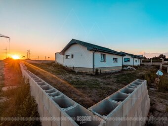 Novostavba moderného 4i rodinného domu Bravo v Zavare - 2