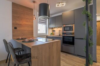 ALL INCLUSIVE I KOMPLET ZREKONŠTRUOVANÝ 3- IZBOVÝ BYT GALANT - 2