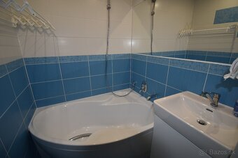 Priestranný, zrekonštruovaný 4-izbový byt, ul.Klačno - 2