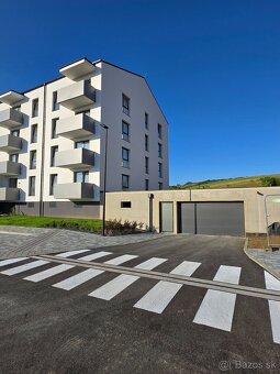 Prenájom 2-izbového bytu v novostavbe s garažou - 2